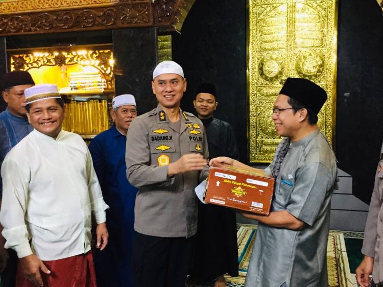 Wakapoldasu Safari Subuh ke Masjid Baitusholihin