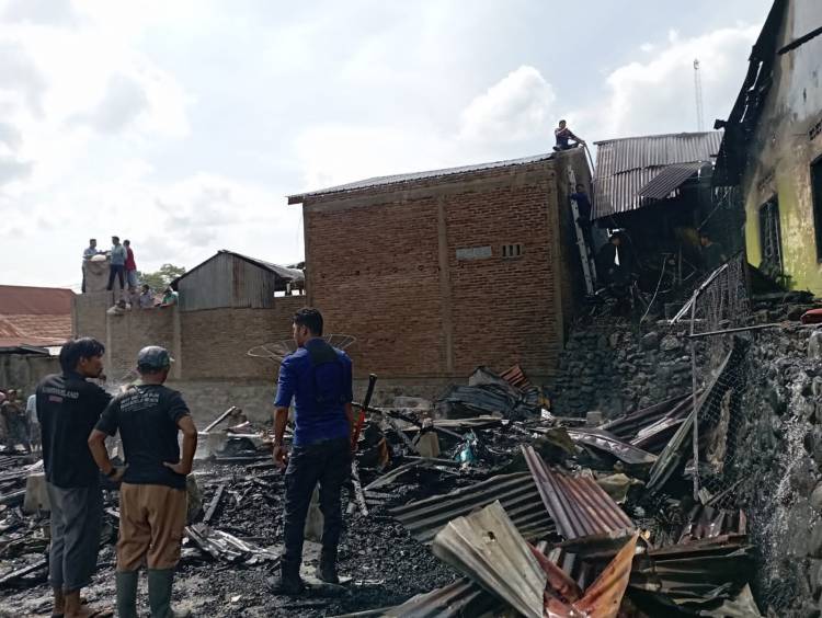 4 Rumah Terbakar di Munte