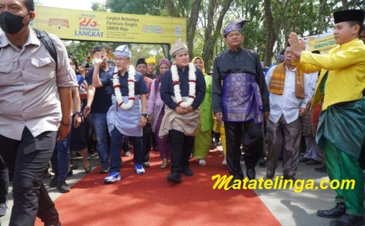 HUT  Langkat Ke 273 Cukup  Meriah, 2 Menteri & 3 Artis Hadir Dukung Syah Afandin Hingga 2029