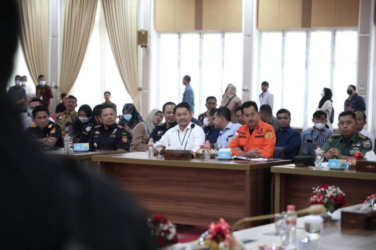 PLN Siap Dukung Listrik FIH2O Kejuaraan Dunia Powerboat di Danau Toba