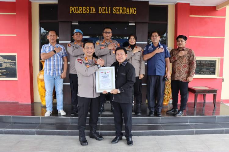 Gencar Menemui  Masyarakat,  Polresta Deliserdang  dianugrahi Penghargaan Presisi Award