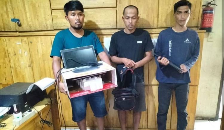 Sindikat  Pembuat STNK Palsu Ditangkap Lagi Pesta Sabu