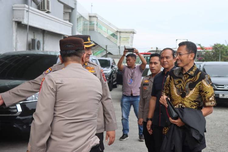 Kapolresta Deli Serdang Hadiri Penyambutan Wakapolda Sumut di Bandara Kualanamu