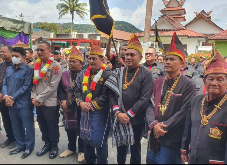 Citra E Capah Lantik Pengurus DPD Himpak Pakpak Bharat Dan DPC Himpak Se-Kabupaten Pakpak Bharat