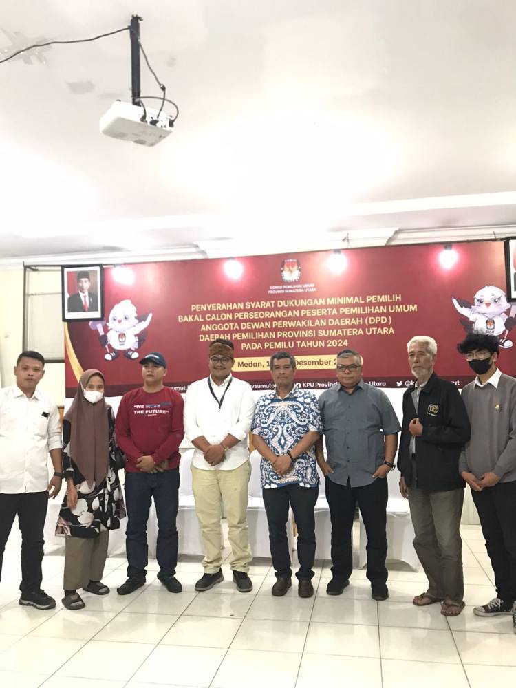 Daftar Calon  DPD RI, Andi Junianto Barus Serahkan Berkas ke  KPU Sumut