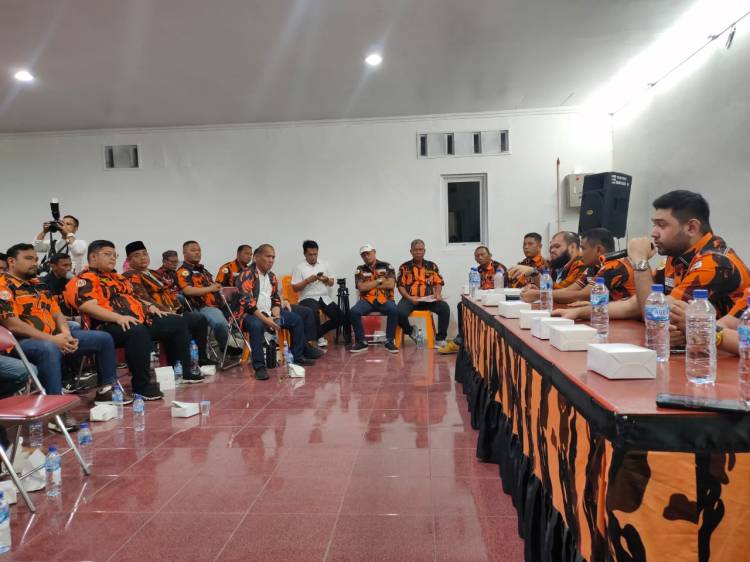 M Rahmaddian Shah SH  Serahkan Berkas Pendaftaran Calon Ketua MPC PP Kota Medan Periode 2023-2027