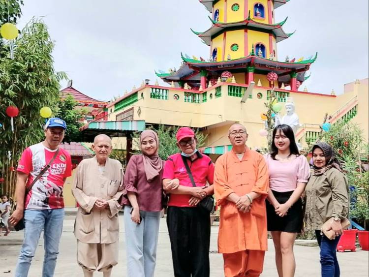 Imlek Di Vihara Avalokitesvara Sun See Temple,  Cerminkan Keberagaman Agama
