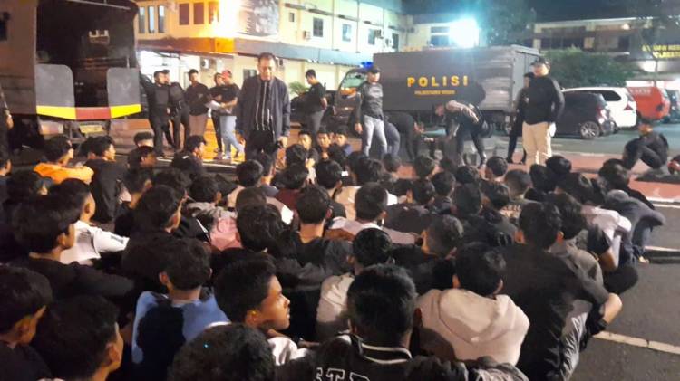 Polrestabes Medan Amankan Puluhan Remaja dan Sepeda Motor dari Jalan Karya Ujung