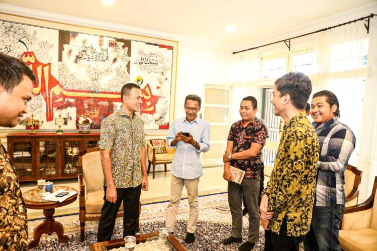 Ungkap Ketertarikan, Musa Rajekshah Bertemu dengan Semut Sumut