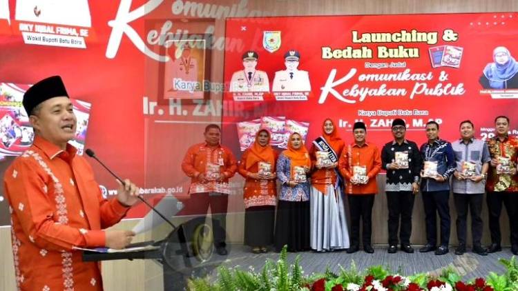 Bupati Zahir Launching Buku Komunikasi dan Kebijakan Publik