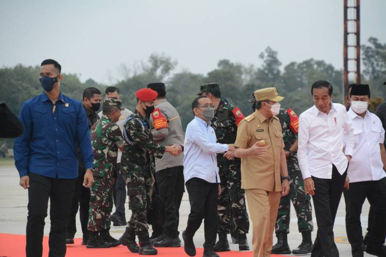 Presiden RI Tinjau RSUD Arifin Achmad, Pasar Bawah dan Peresmian Tol Pekanbaru-Bangkinang