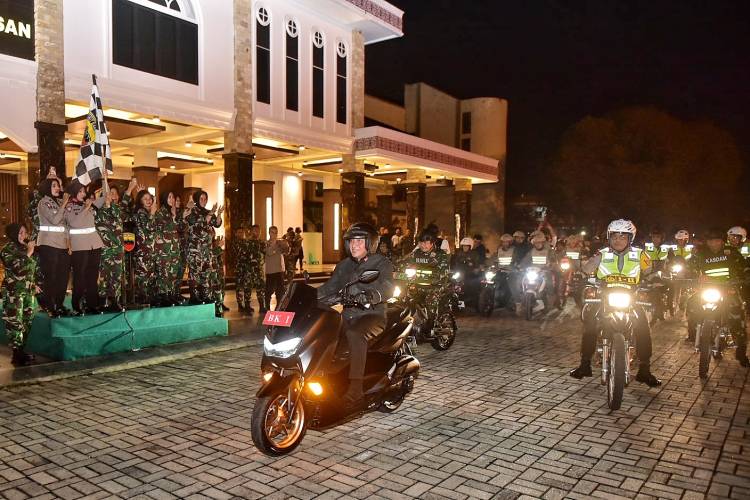 Pakai Sepeda Motor,  Edy Rahmayadi Keliling Kota Medan  Pantau Pengamanan Tahun Baru