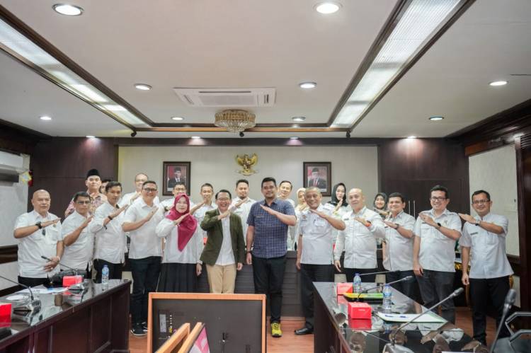 Tiru Sukses Medan Sebagai Tuan Rumah Hari Koperasi, PJ Bupati Bekasi Minta Masukan Bobby Nasution