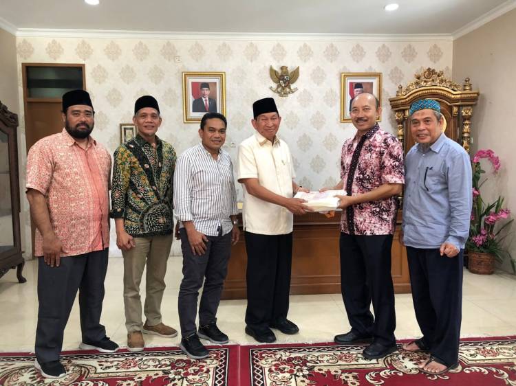 LAMR dan UPER Kerjasama Didunia Pendidikan Bagi Putra-Putri Riau