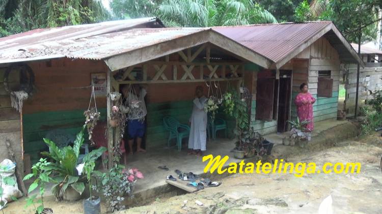 Kampung Sei Minyak Kecamatan Sei Lepan Langkat  Selama 22 Tahun Tanpa Penerangan Dari PLN