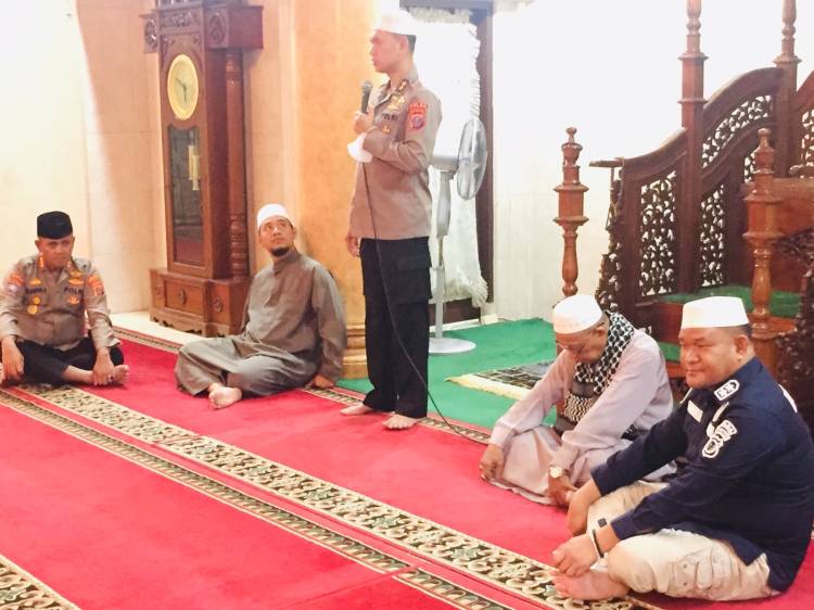 Wakapoldasu Irjen Pol Dr Dadang Hartanto SH. S.I.K. M. Si  Kembali Laksanakan Kegiatan Safari Subuh Keliling