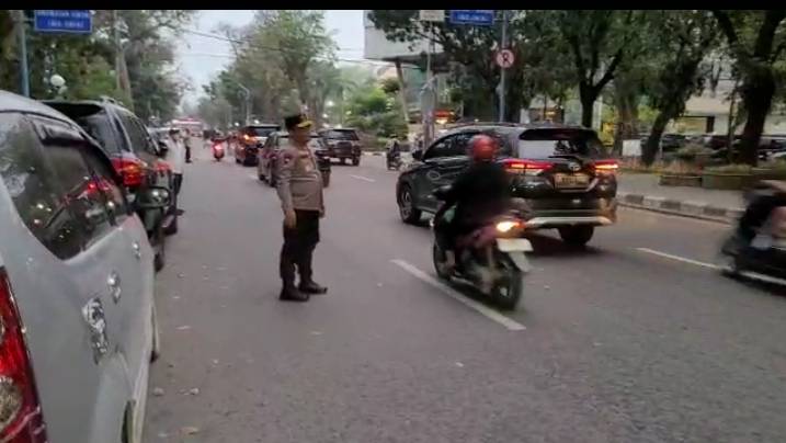 Kapolda Sumut Turun Langsung Atur Kemacetan Personel Lantas Diteriaki