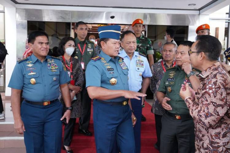 Panglima TNI Hadiri Rakernas BKKBN