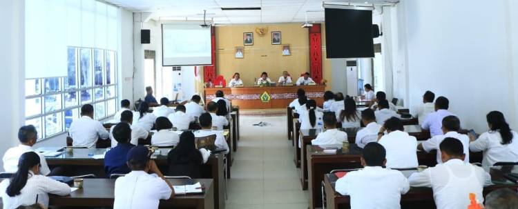 Bupati Samosir Awal Tahun 2023 Buka Rapat Kerja