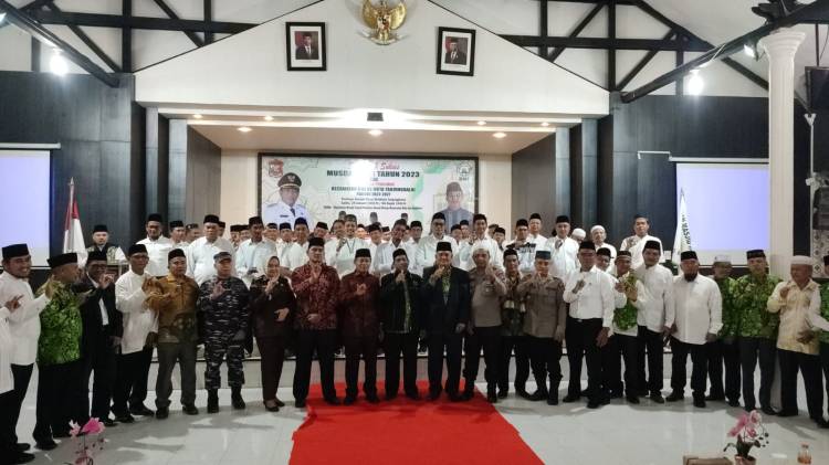 Wakapolres Tanjungbalai Hadiri Pelantikan DMI Pengurus Kecamatan Se Kota Tanjungbalai Periode 2022 - 2027