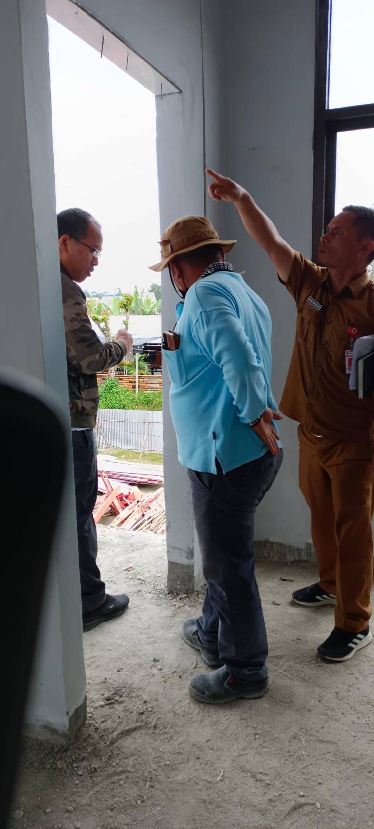 Bupati Humbahas Semprot Kadis PKP Gegara Kurang Serius Perhatikan Proyek Pembangunan MPP