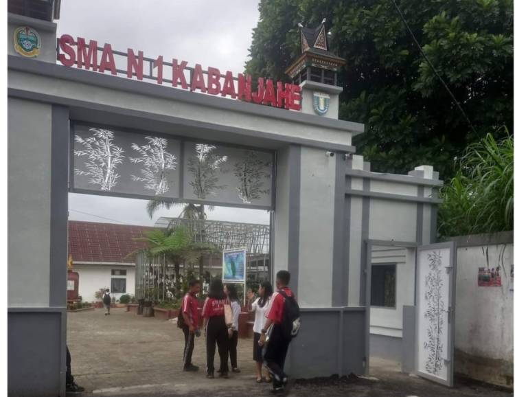 Beredarnya Link Porno Kepada Siswi SMA N1 Kabanjahe