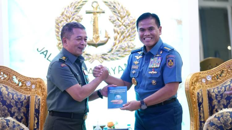 Optimalkan Fungsi Penerangan di lingkungan TNI Kapuspen TNI Kunjungi Kasal