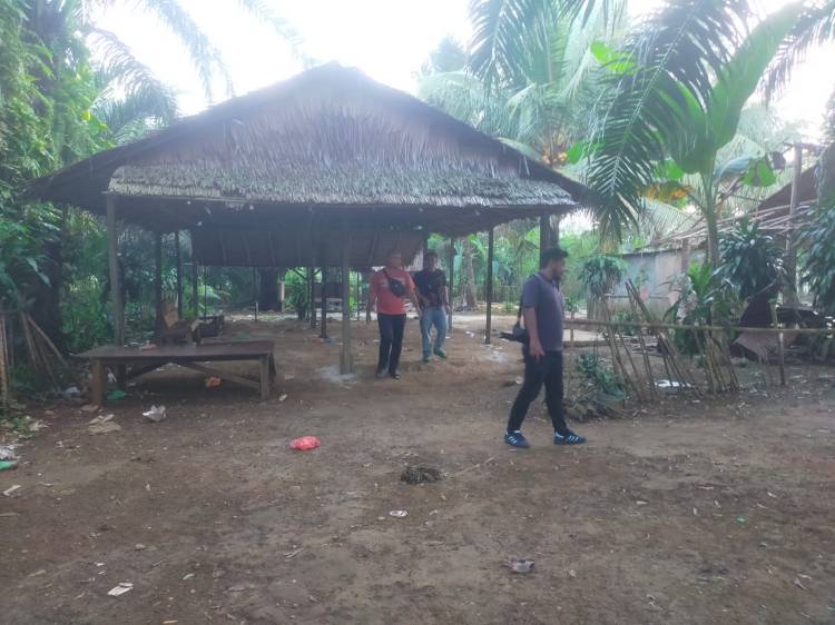 Polisi Satroni Warung Kulit, Hanya Temukan Warga Main Ludo