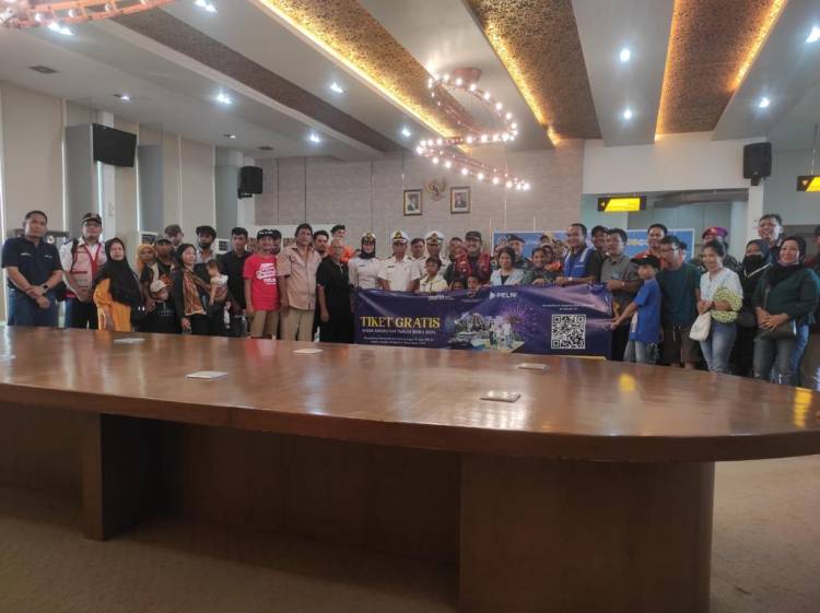 Pelindo Lepas Mudik Gratis KM Kelud