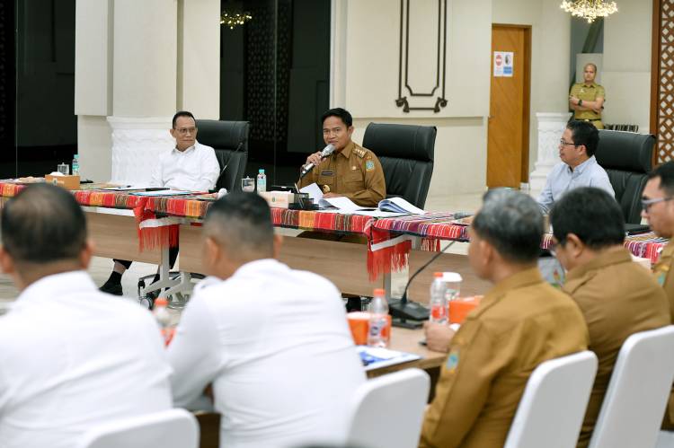 Jelang 231 Hari Menuju PON 2024,  Pj Gubernur Sumut Ingatkan PB dan OPD Tetap Disiplin Selesaikan Tugas