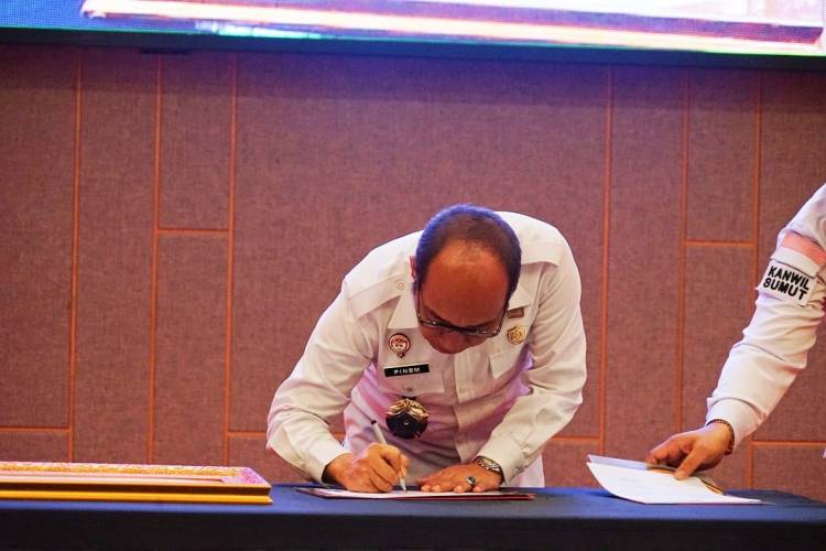 Kakanwil Kumham Sumut Laksanakan Penandatanganan Komitmen Bersama Pembangunan Zona Integritas Tahun 2024