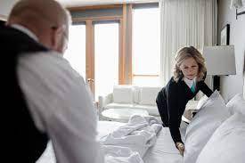 Tentang Kisah Istri - Istri Tua yang Beredar di Sekitar Hotel