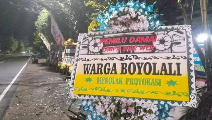 Banyaknya Karangan Bunga Pasca Insiden, Bukti Kecintaan dan Dukungan Masyarakat Terhadap TNI AD