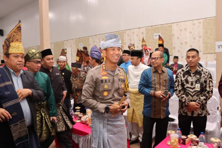 Kapolres Sergai Hadiri Rapat Paripurna Istimewa Dalam  Rangka HUT ke - 20 Kab. Serdang Bedagai