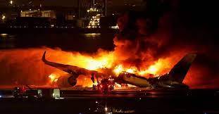 Tabrakan Pesawat, Ajaibnya, Seluruh 367 Penumpang dan 12 awak kapal Berhasil Dievakuasi