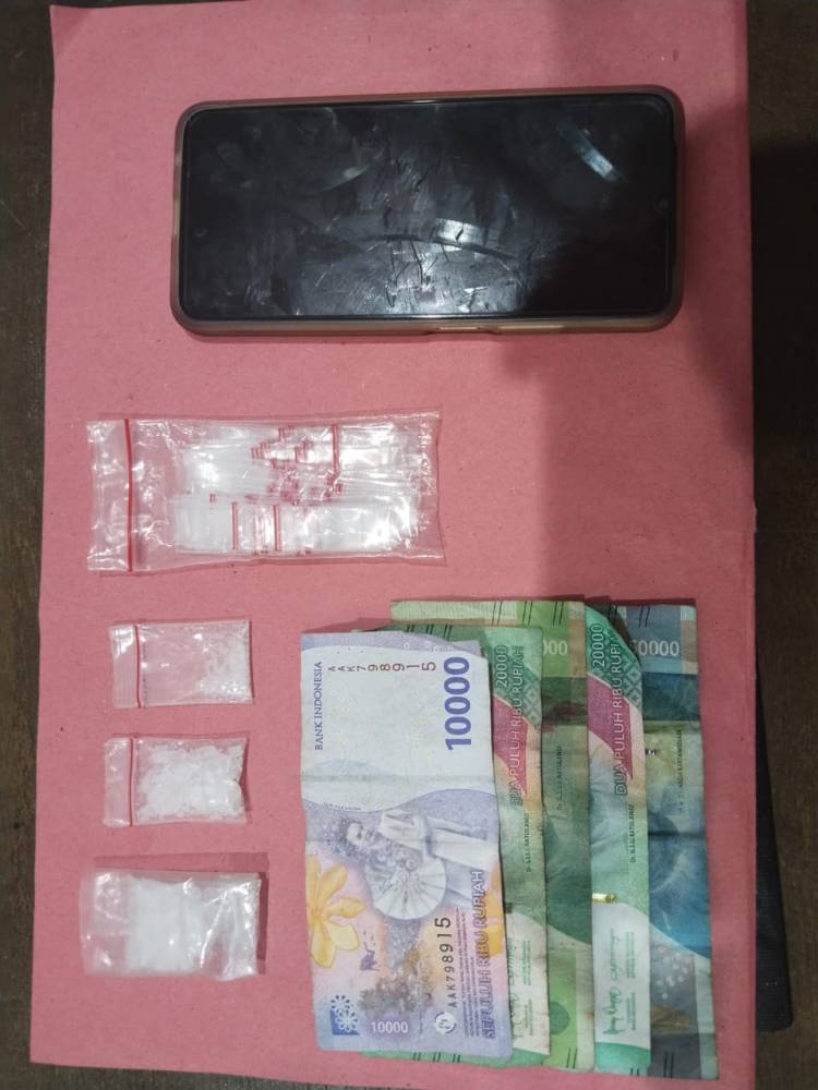 Polres Labusel Ringkus 5 Anggota Jaringan Narkoba Diduga Dikendalikan Wanita Lansia