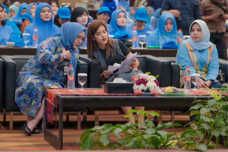 Kahiyang Ayu Bawa Keceriaan di Pembukaan Outbound Penyuluh Keluarga Berencana Medan