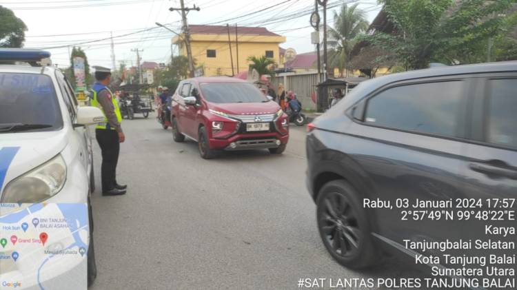 Cegah Kemacetan Pada Sore Hari, Personel Sat Lantas Polres Tanjung Balai Laksanakan Patroli Sore