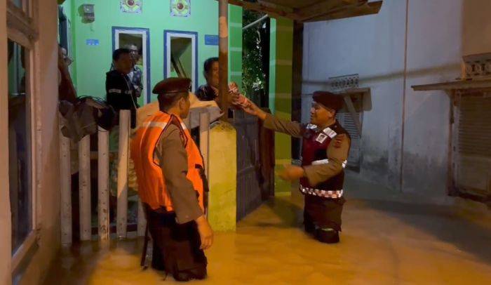 Warga Kerincin Menikmati Malam Tahun Baru, Malam Bersuka Cita