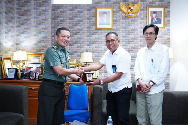 Kapuspen TNI Kunjungi RRI Pusat Menjalin Silaturahmi dan Kerja Sama Pemberitaan