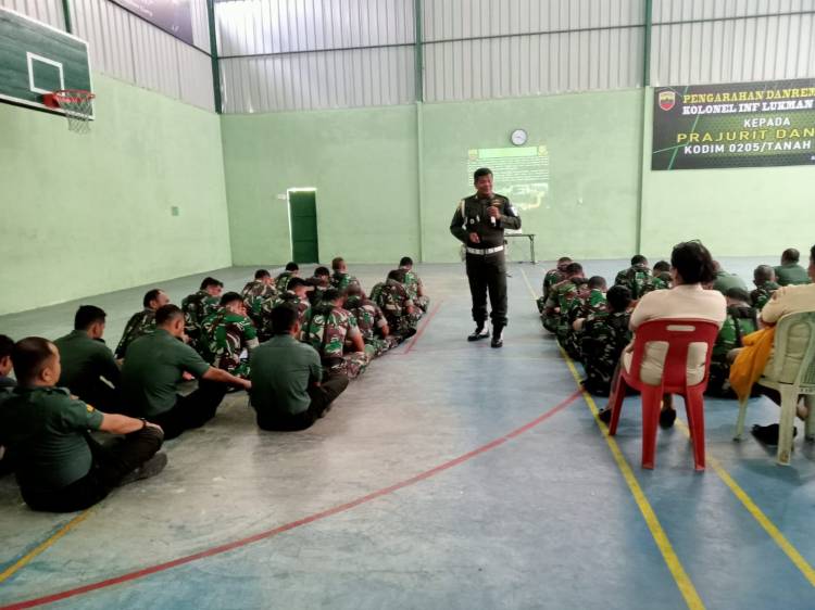Denpom I/2-I Kabanjahe Sosialisasi Operasi Gaktib Waspada Wira Piso dan Operasi Yustisi Citra di Makodim