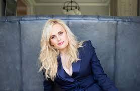 Rebel Wilson Terbuka Tentang Penambahan Berat Badan