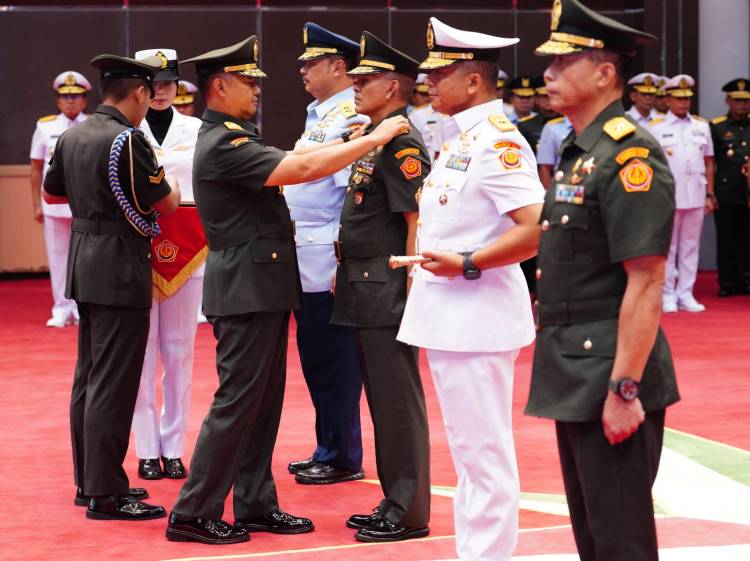 Kasum TNI Pimpin Sertijab Danpuspom TNI dan Dandenma Mabes TNI