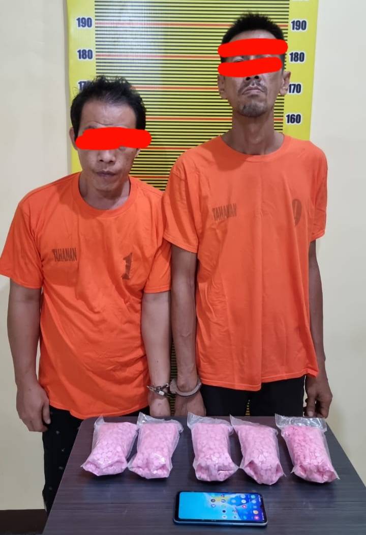 Ini Dia Tampang Pengedar Ribuan Ekstasi