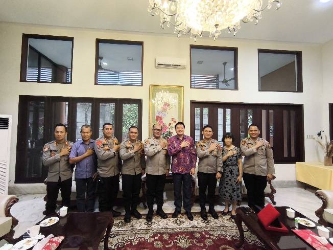 Kapolrestabes Medan Perkuat Sinergi dengan Konsulat Cina untuk Keamanan dan Pelayanan