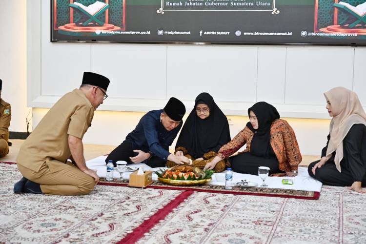 Kembali dari Tanah Suci, Pj Gubernur Sumut Agus Fatoni Diupa-upa