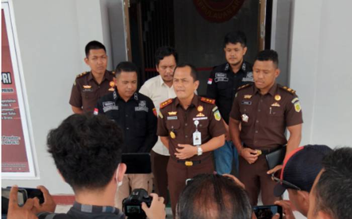 Kejari Kepulauan Aru Tahan Kepala Dinas Perpustakaan dan Kearsipan dalam Dugaan Korupsi Rp1,5 Miliar Terkait Penyalahgunaan Gedung