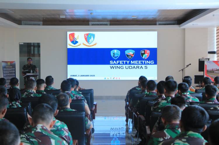 Awali Tahun 2025, Danlanud Sultan Hasanuddin Gelar Safety Meeting Bahas Keselamatan Terbang Dan Kerja