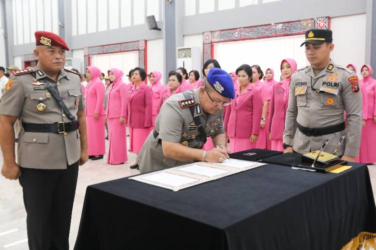 Sertijab Pejabat Utama Polda Sumut: Penyegaran, Pengembangan Wawasan dan Peningkatan Karir