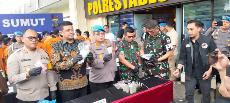 Grebek Komplek Glugur Hong, Polrestabes Medan Bersama Pomdam I/BB Ringkus 24 Pelaku Narkoba